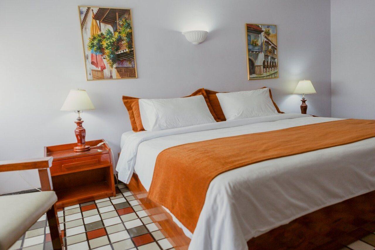 Bahía Hotel 3*
