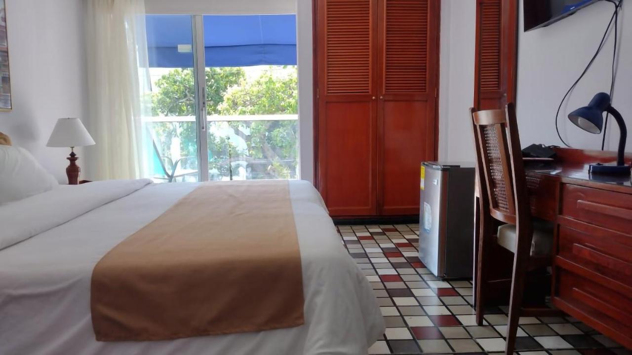 Bahía Hotel 3*