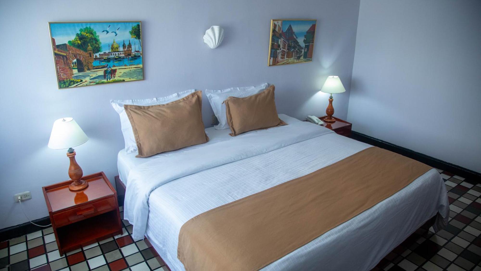 Bahía Hotel 3*